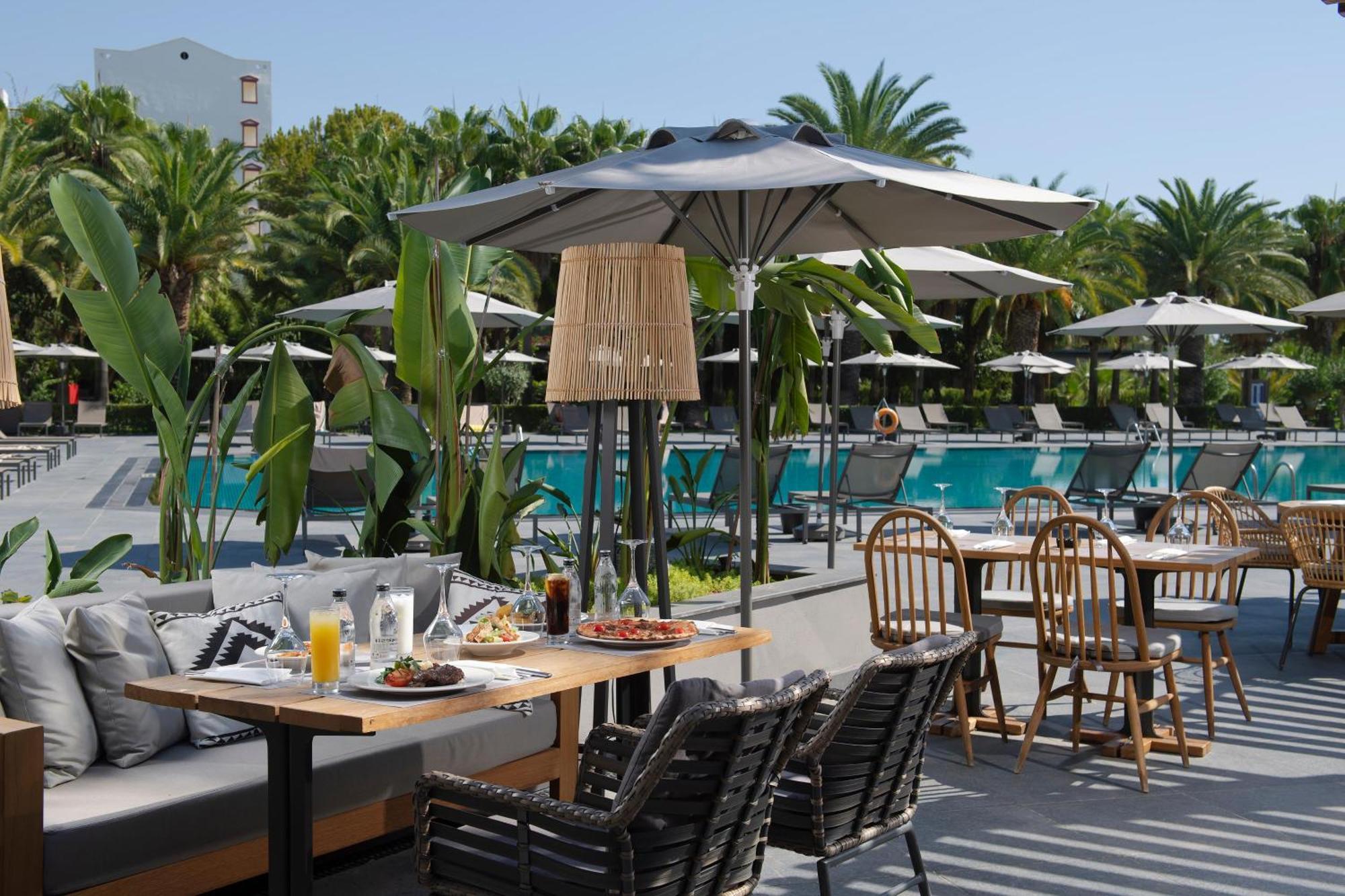 Miramare Beach Hotel Side Exterior foto